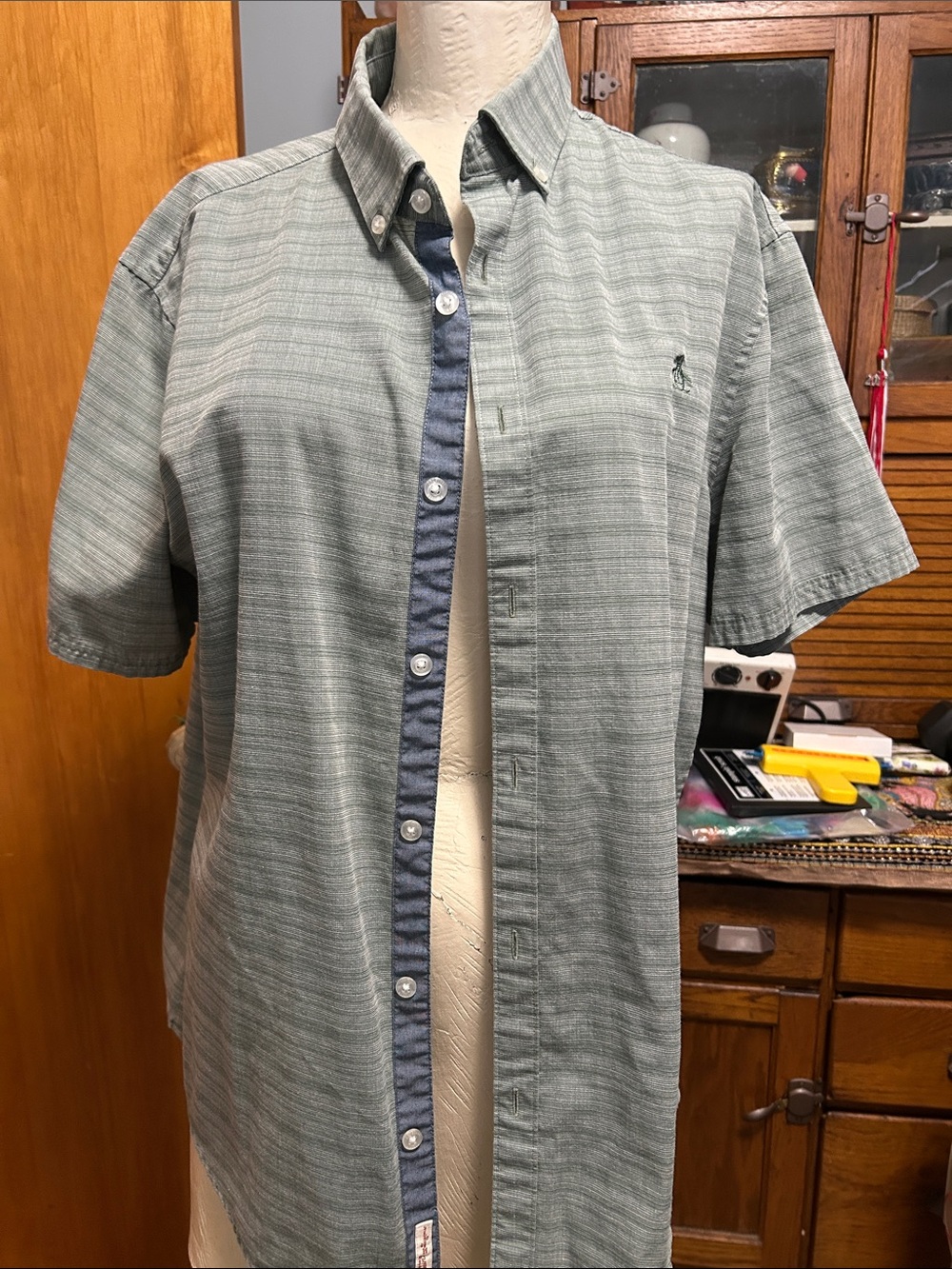 Original Penguin Short-Sleeve Button-Down Shirt in Sage Green with Navy Placket